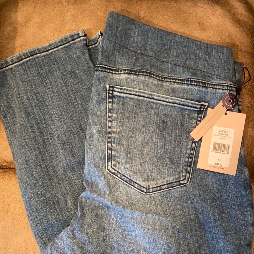Pull on Skinny Ankle NYDJ jeans